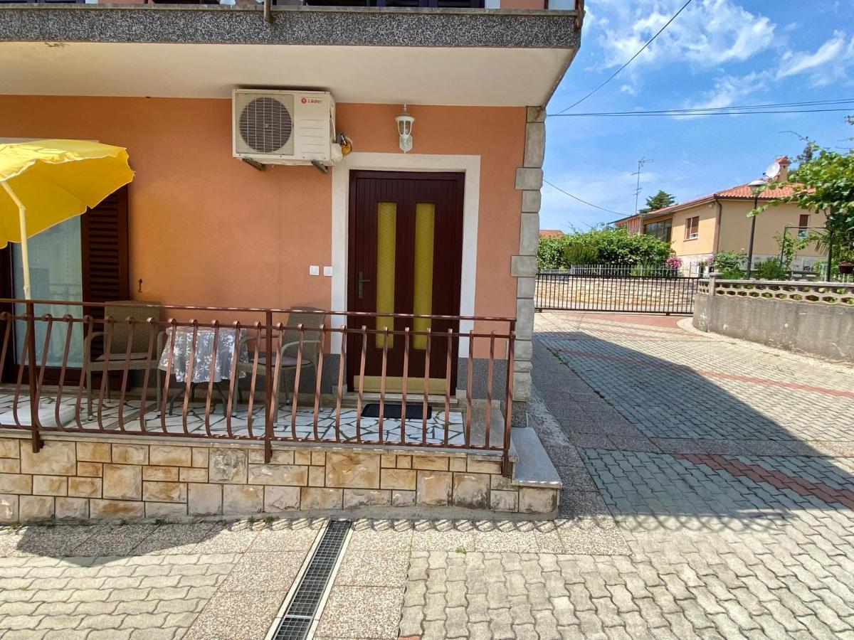 Nadia Apartman *