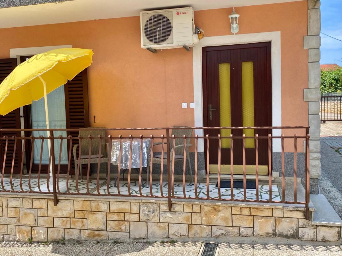 Nadia Apartman